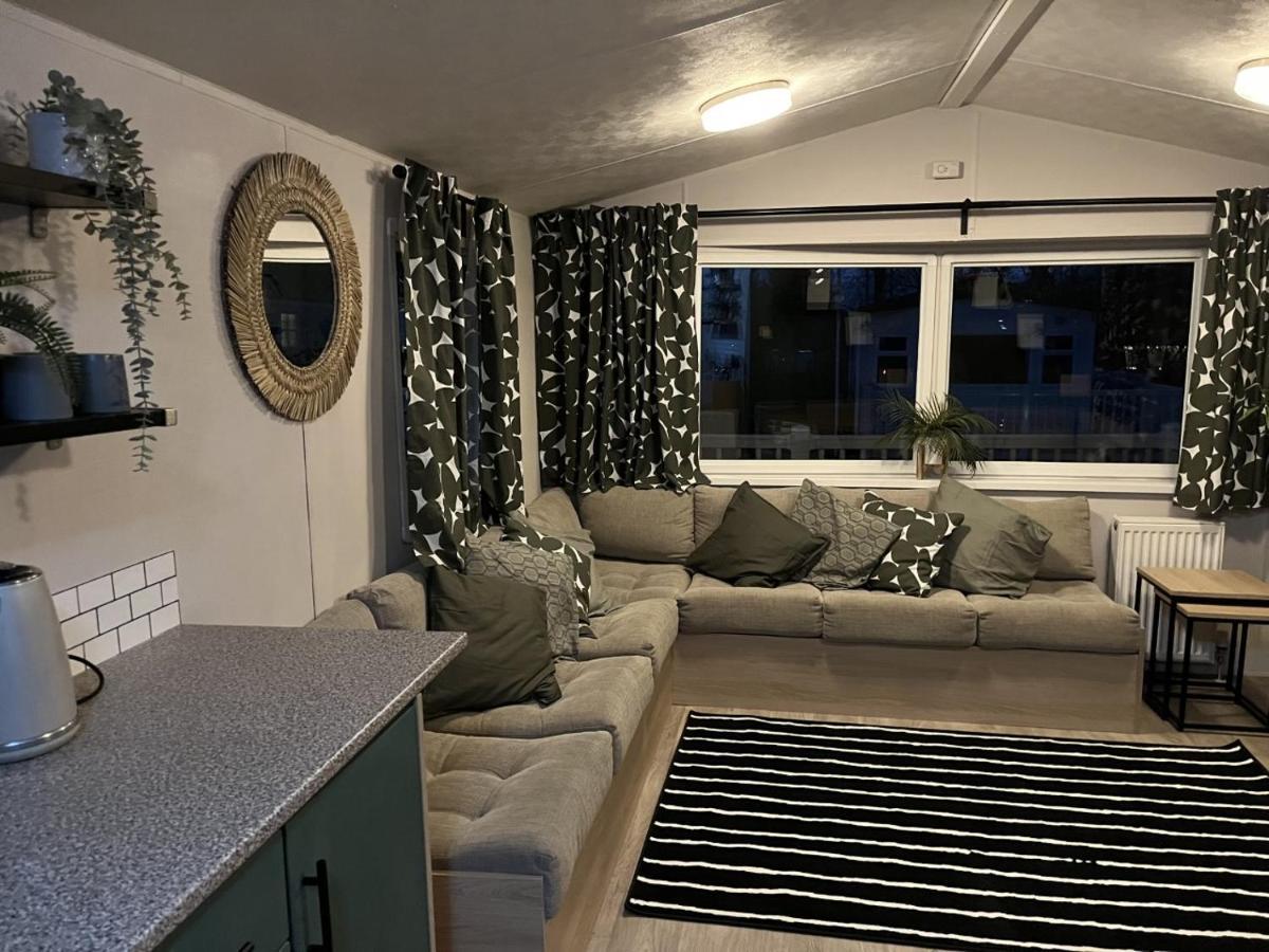 Beautiful 3 Bedroom Caravan With Hot Tub - Tattershall Lakes Exterior foto